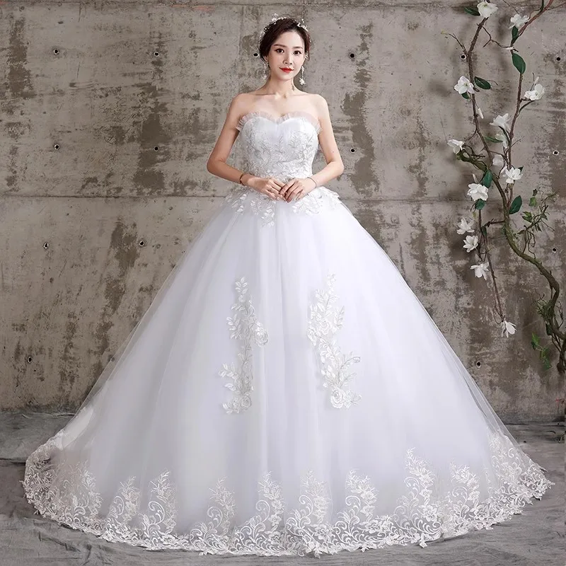 It's Yiiya Wedding Dresses White Embroidery Tulle Ruffles Strapless Princess Trailing Lace up Plus size Bride Ball Gowns XN021