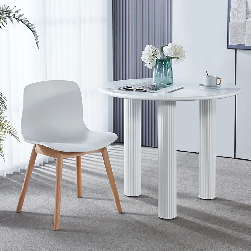 الشمال طاولة طعام وكرسي بسيط المنزلية واحدة مسند الظهر صافي كراسي ماكياج حمراء الحديثة شقة صغيرة ضوء الفاخرة