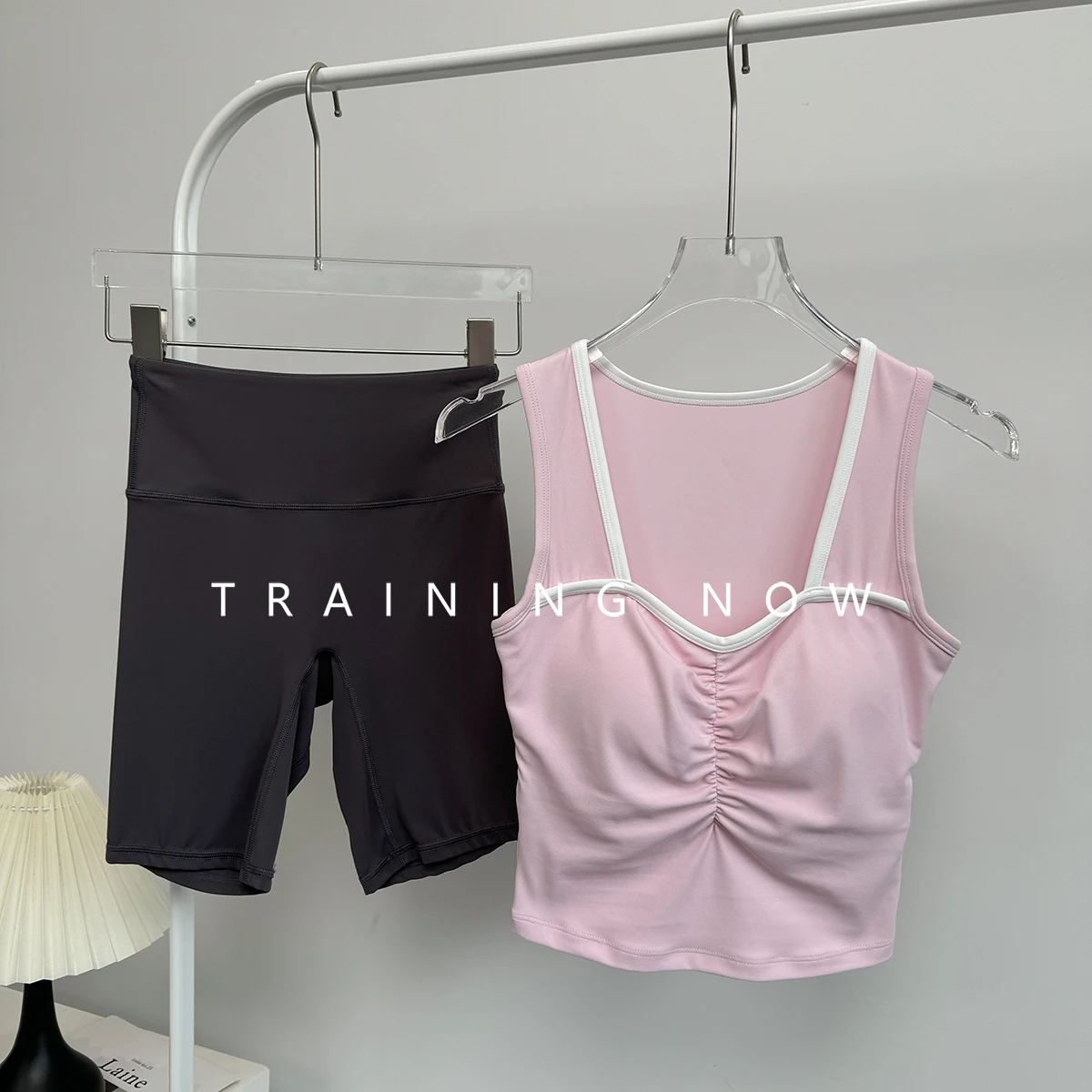 

Sports suit for women in summer slim slim yoga all-in-one vest fashion gym exercise morning running speed dry clothes