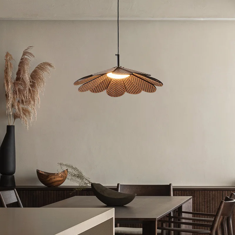 

European style art dining table chandelier Japanese minimalist solid wood restaurant lamp creative cafe bar library lamp