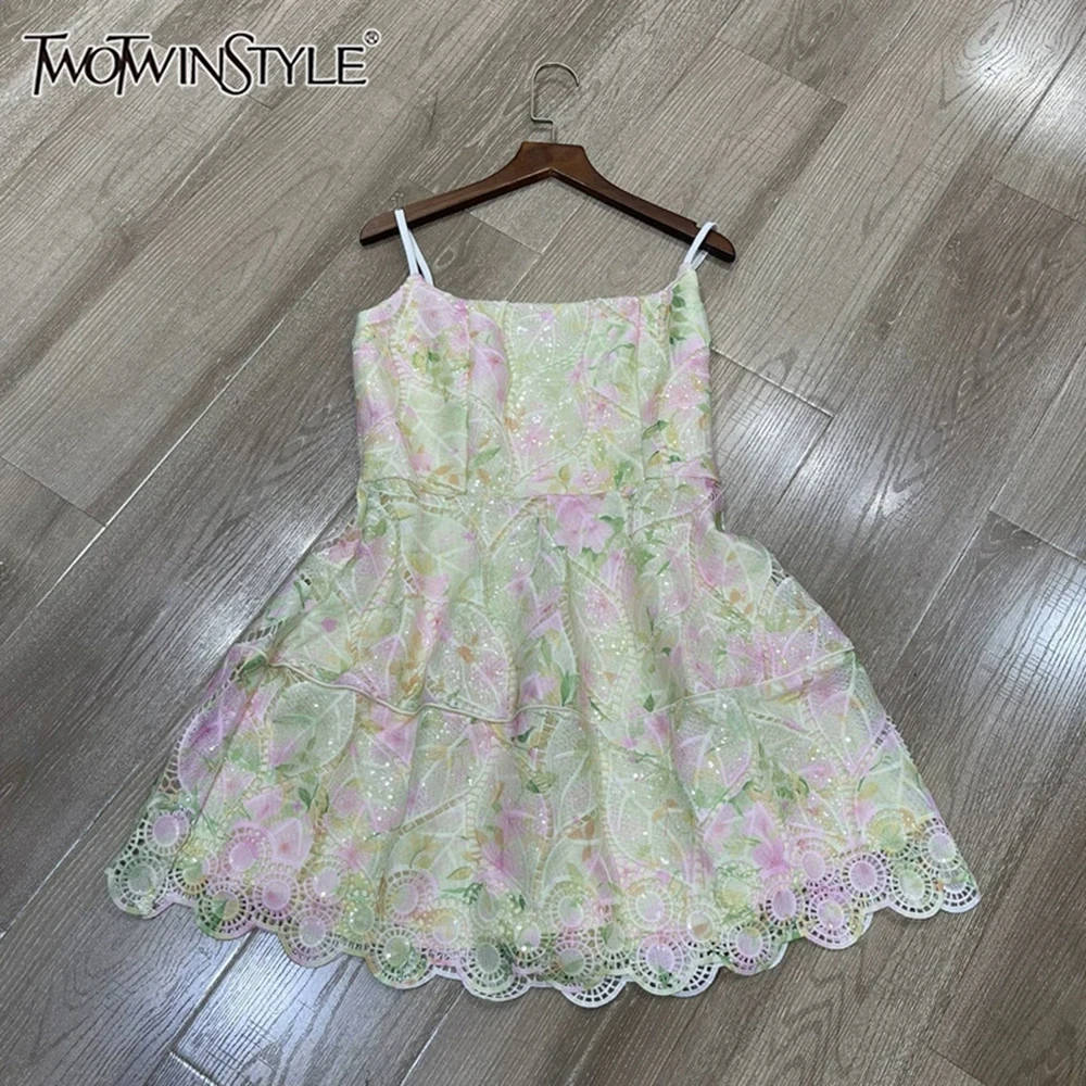 

TWOTWINSTYLE Sweet Hollow Out Printing Dresses For Women Square Collar Sleeveless High Waist Cute Mini Dress Female KDR538187