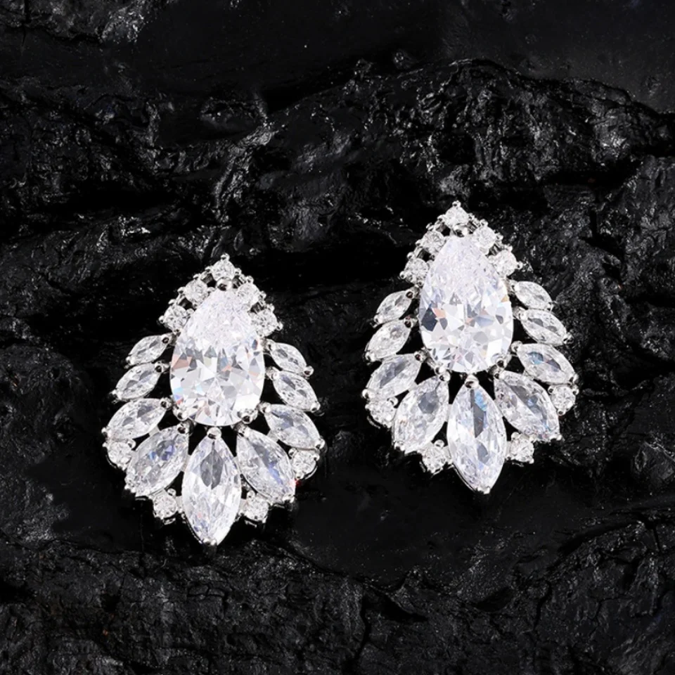 ZAKOL Luxury Elegant Water Drop Cubic Zirconia Stud Earrings Bridesmaid Bride Shiny Earring Jewelry for Gifts EP2973