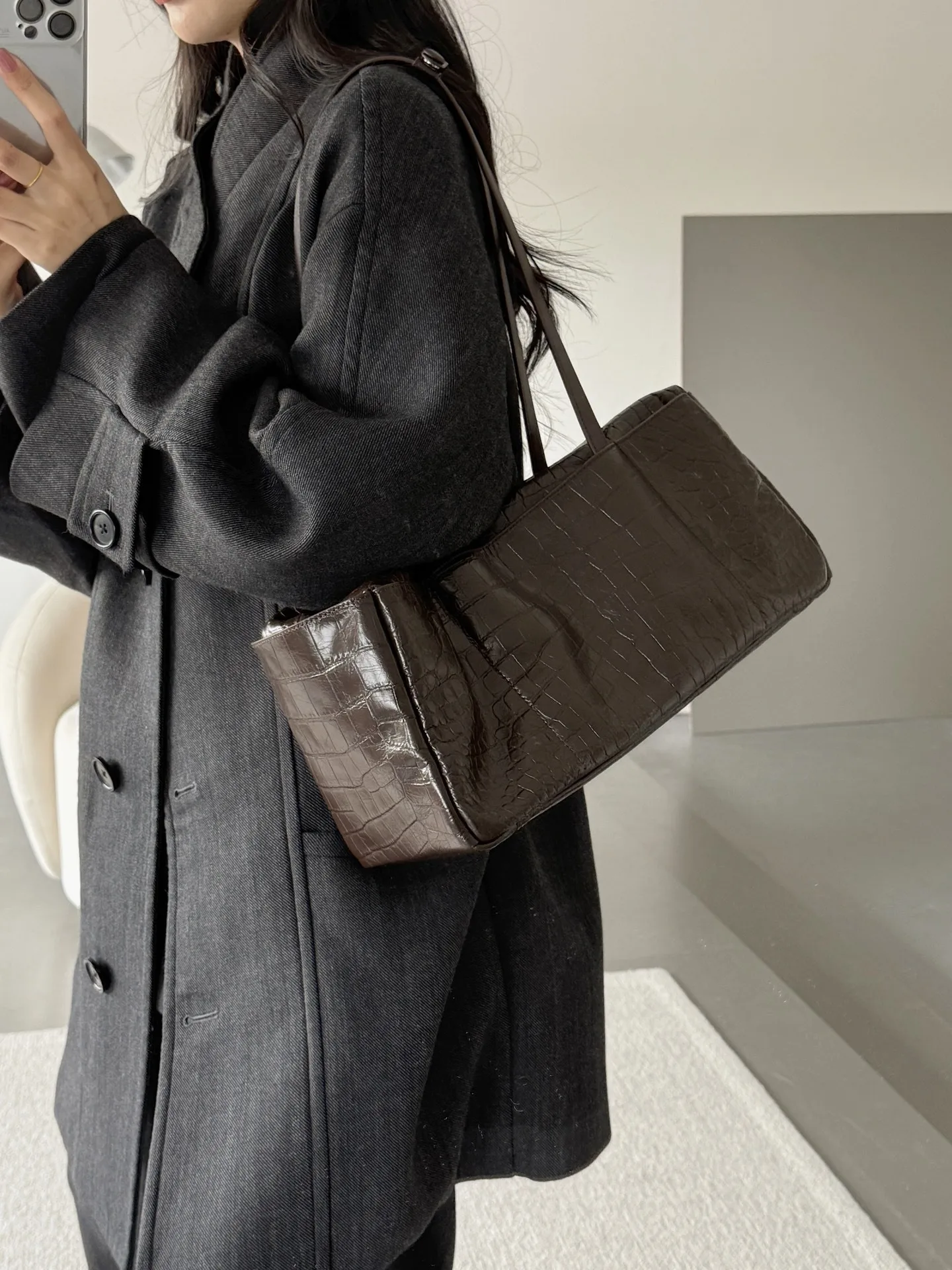 

Женская винтажная кожаная сумка через плечо большой емкости, минималистичный ведро через плечо, модный аксессуар, Новое поступление