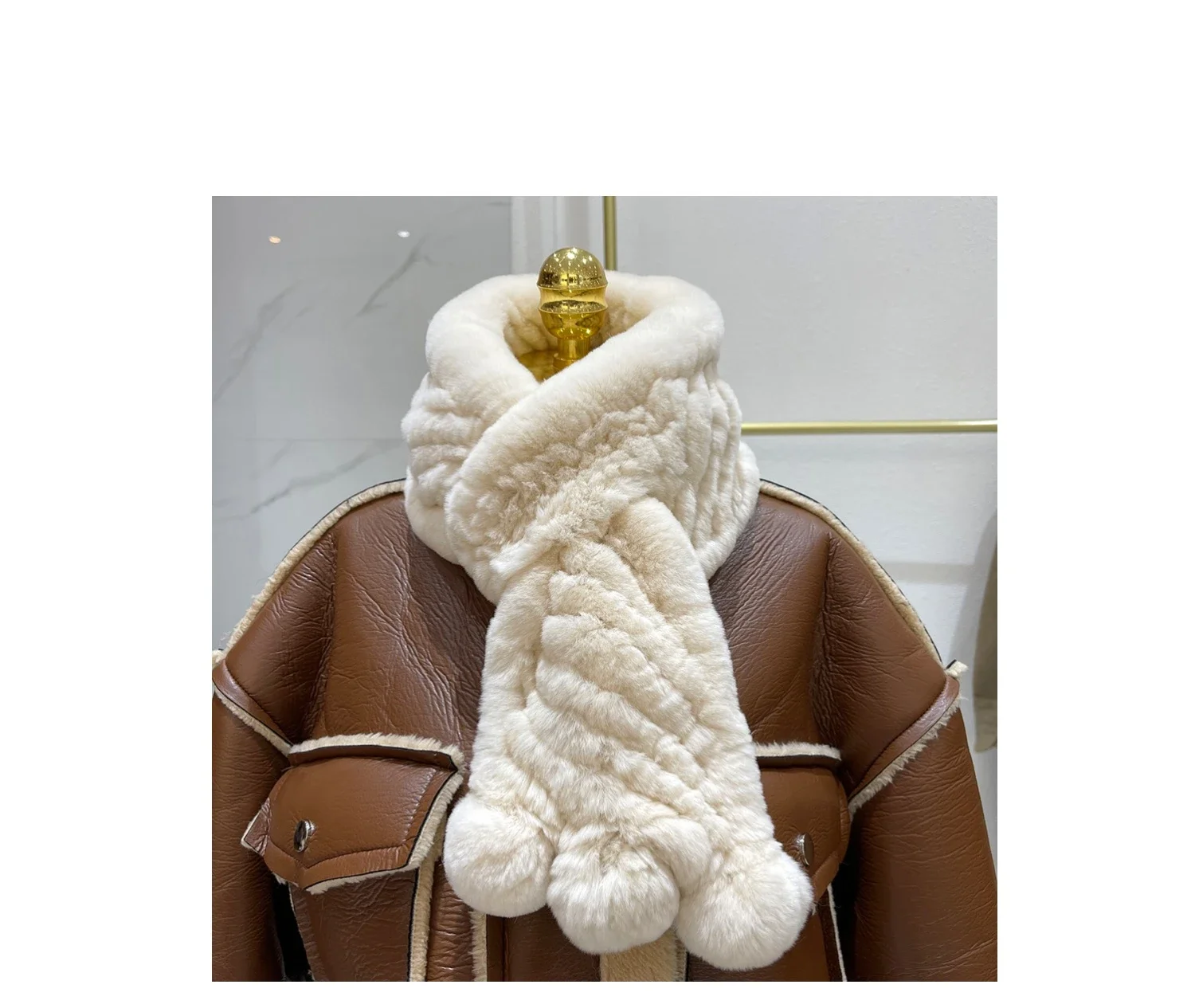 Echter Rex-Kaninchenfell-Schal für Damen, Winter, dick, warm, gestrickter Schal, doppelseitig, weicher Nackenwärmer, niedlicher Pompon-Kragen-Wickel. – Detail 1