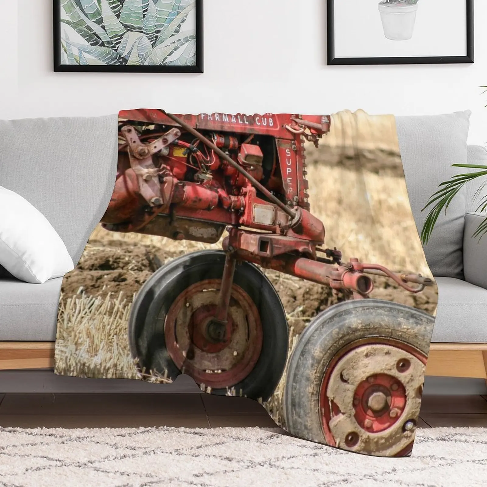 Vintage Farmall Cub Tractor Throw Blanket Stylish Decor Blanket Gift for Friends Roommate