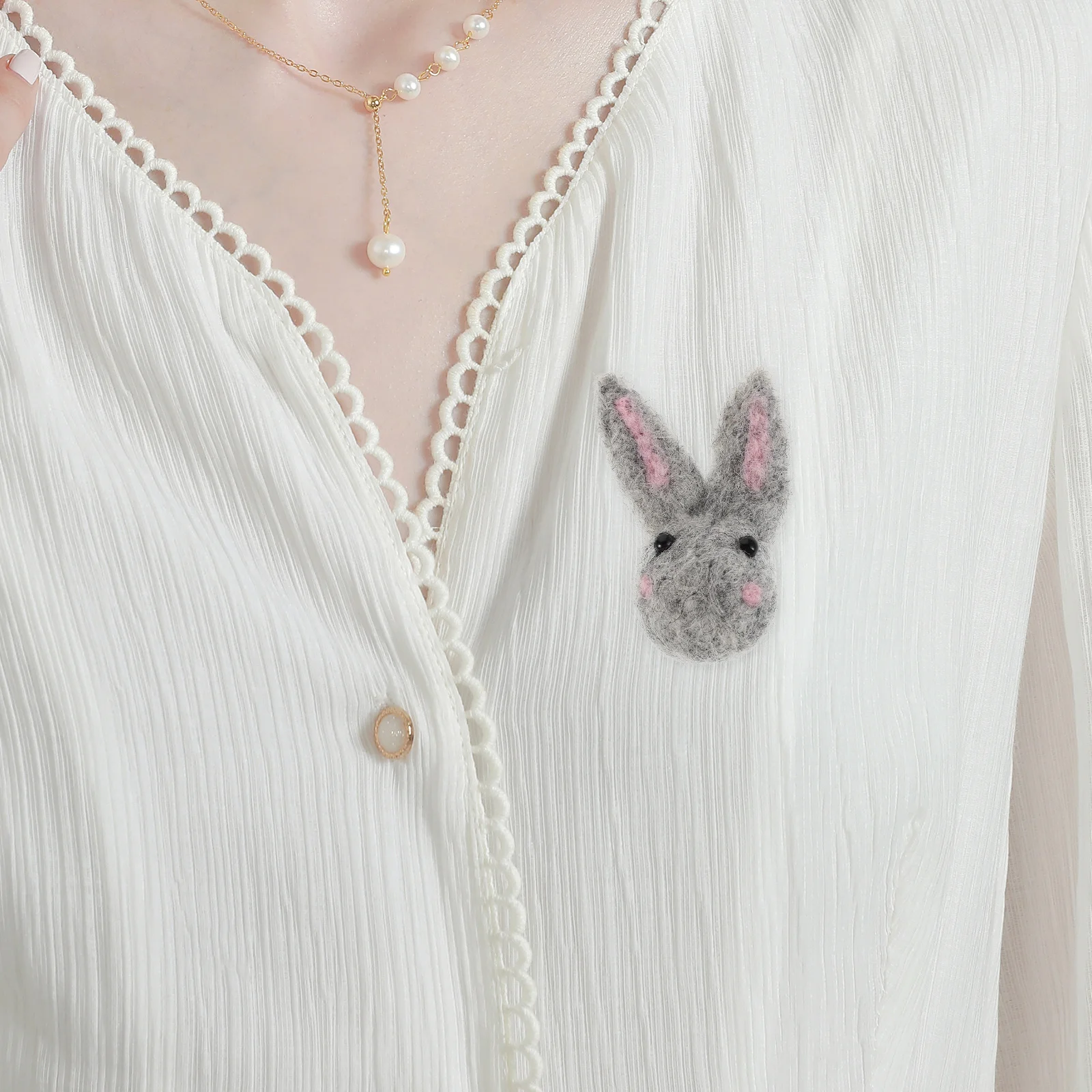 

6Pcs Wool Felt Bunny Brooch Soft Rabbit Accessories Cute Easter Decoration for Clothes Bags Handmade Felt Craft Kit