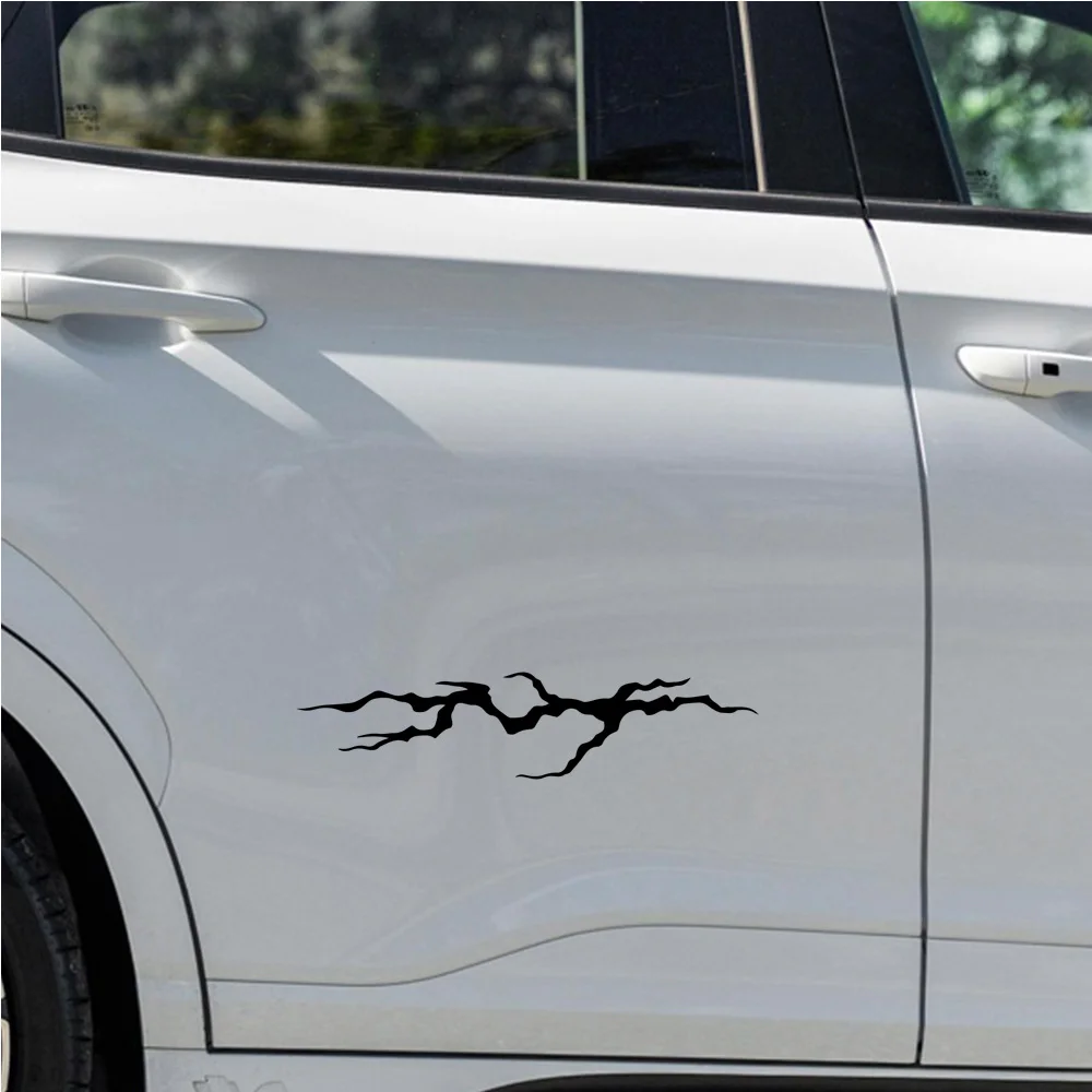 Speedster with Lightning-Inspired Decals Cool Crack Effect Car Stickers Innovative Vinyl Designs for a Racing Vibe