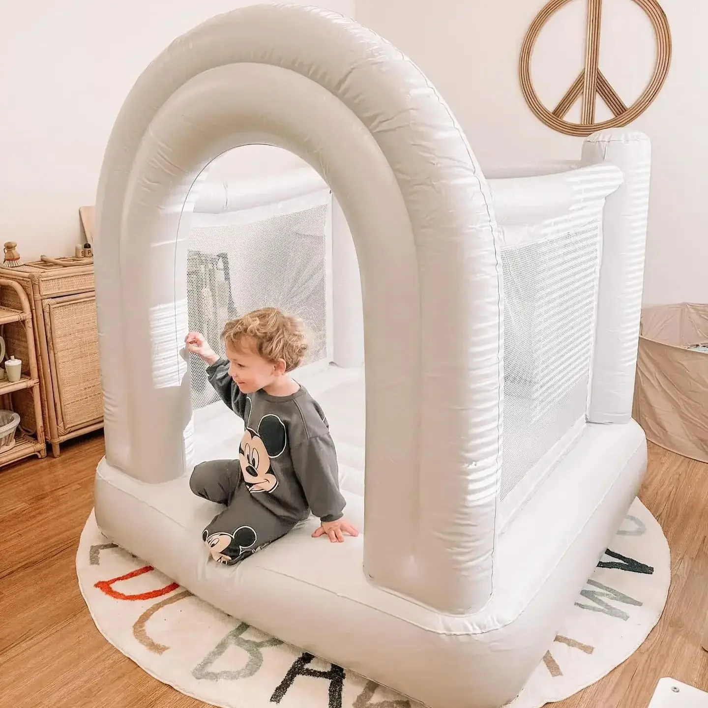

Rainbow Bounce House Birthday Gift 1-6 Years Old PVC Mini Inflatable Castle Children's Toy Castle