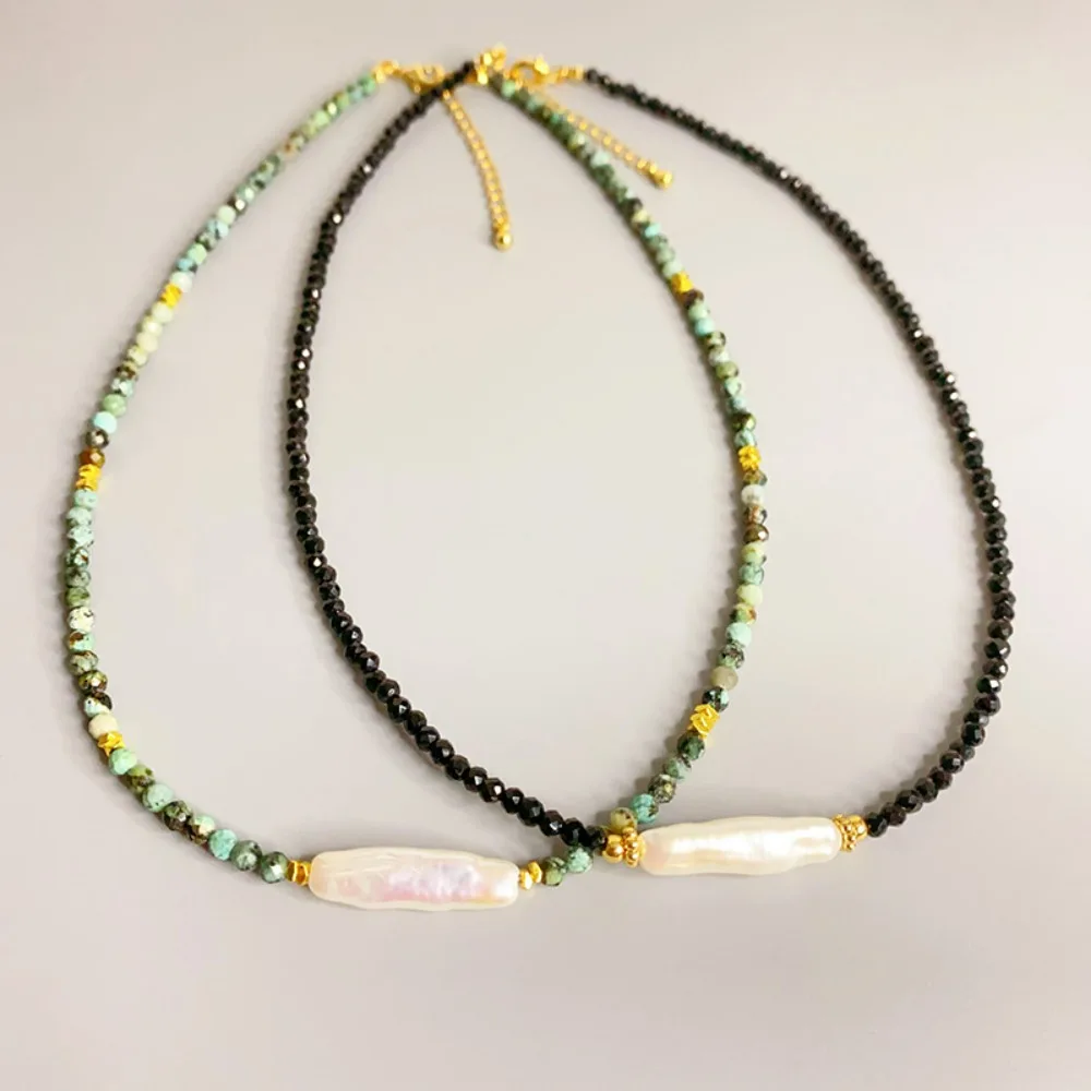 

Classic New Niche Retro Turquoise Hand-beaded Baroque Cultured Pearl Cold Style Necklace Clavicle Chain