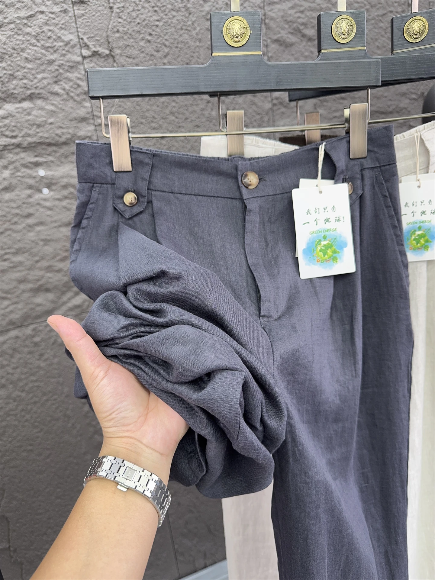 

Svip Simple, но Not Simple Linen Широкие брюки прямого кроя Мужские повседневные брюки однотонного цвета Лето Аосфера Свободный крой Прямая трубка