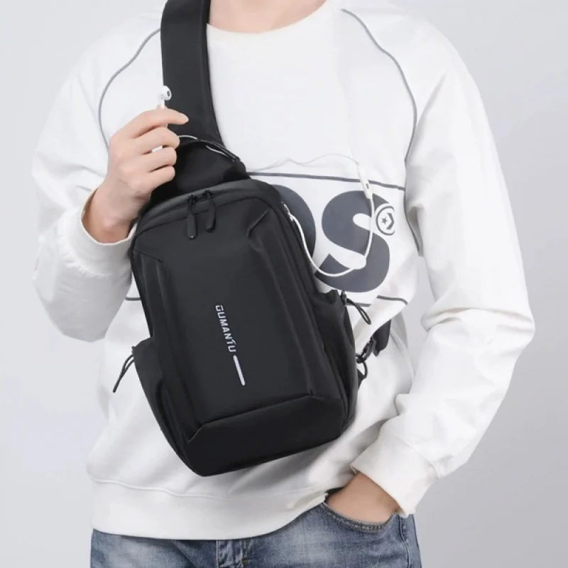 -border Fashion shoulder bag men's bag fashion Travel Messenger bag simple commute large capacity chest bag