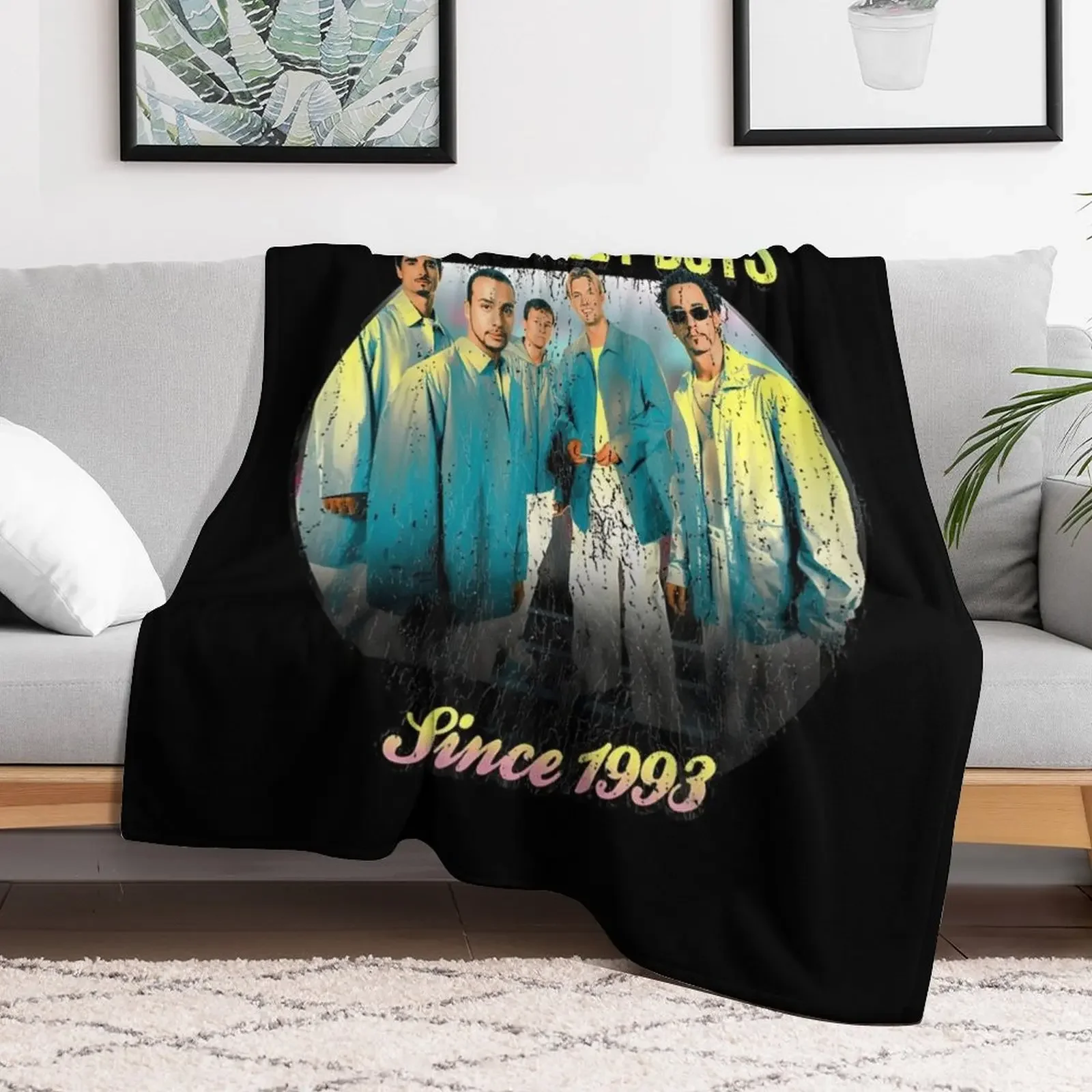 Live show and Band Essential T-Shirt Throw Blanket For Sofa Thin Travel christmas gifts decorative Blankets