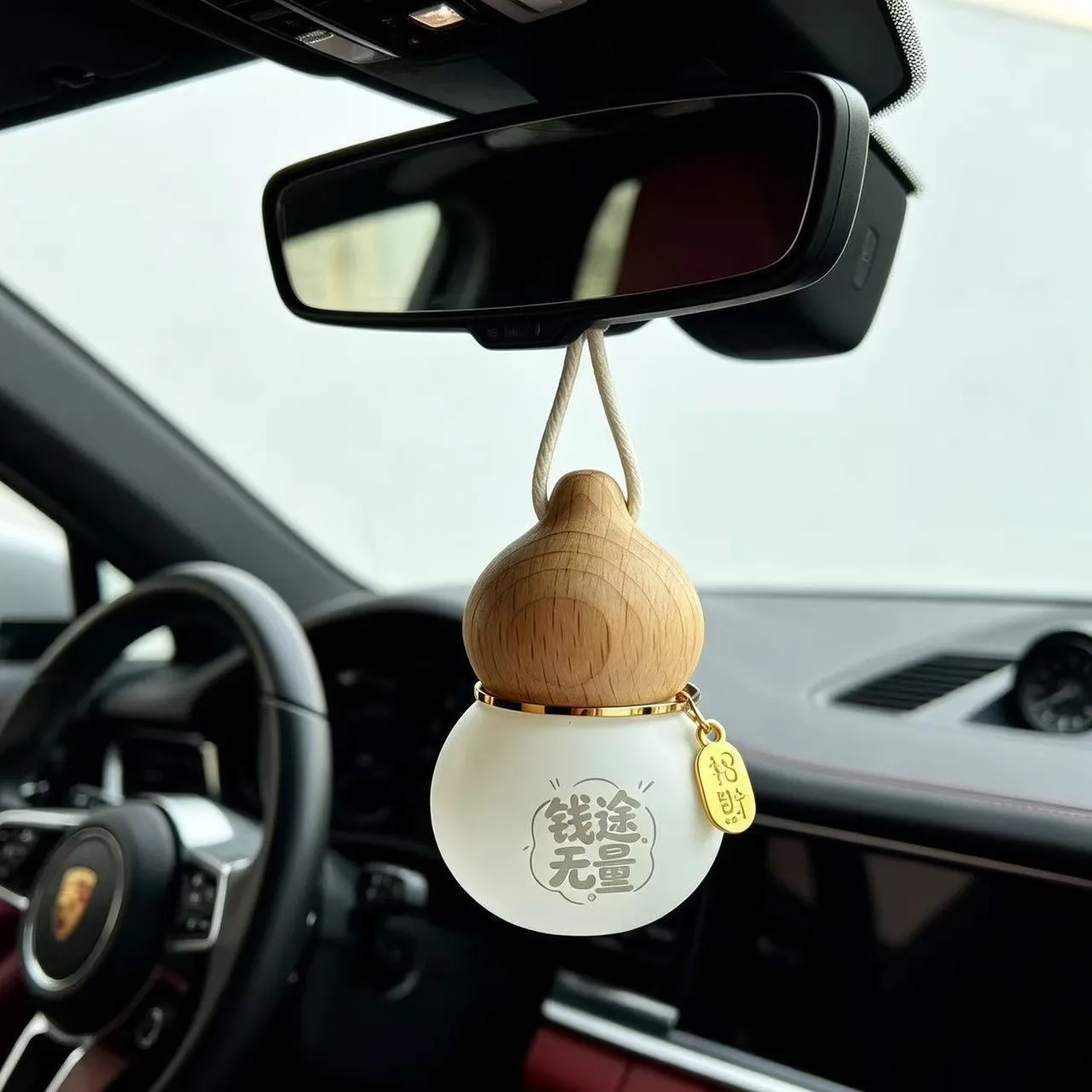 Gourd Shaped Car Hanging Diffuser Bottle Natural Wood Cap Empty Essential Oil Fragrance Bottle Auto Air Freshener Pendant