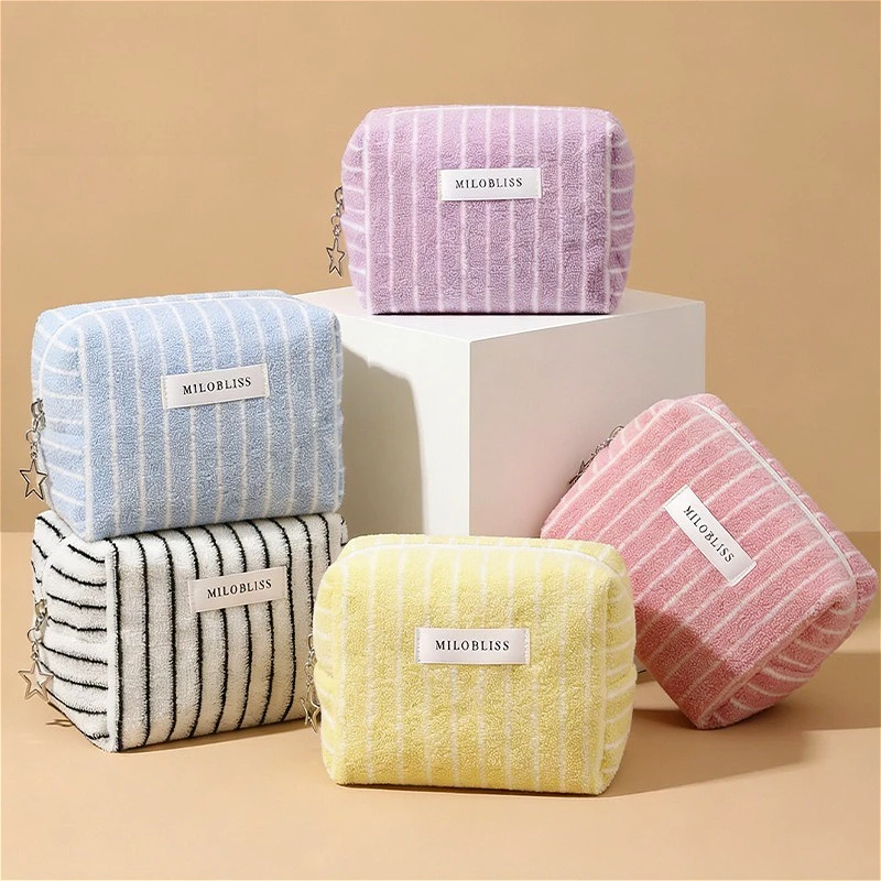 Vertical Striped Towel Cloth Makeup Storage Bag, Soft Looped Cloth Zipper Makeup Bag, Large Capacity Women's Travel Toiletry Bag