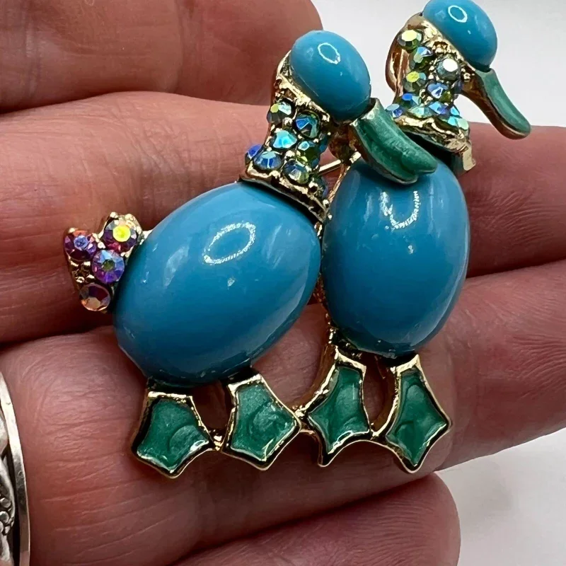 Vintage Duck Brooch for Men and Women Blue Fashion Rhinestone Enamel Bird Clothing Jewelry
