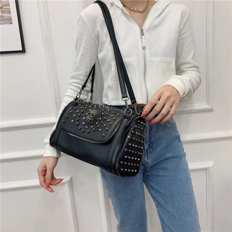 Punk Design Women Shoulder Bag High Quality Pu Leather Crossbody Bag Zipper woman Handbag Rivet Skull ladies Tote Purse black