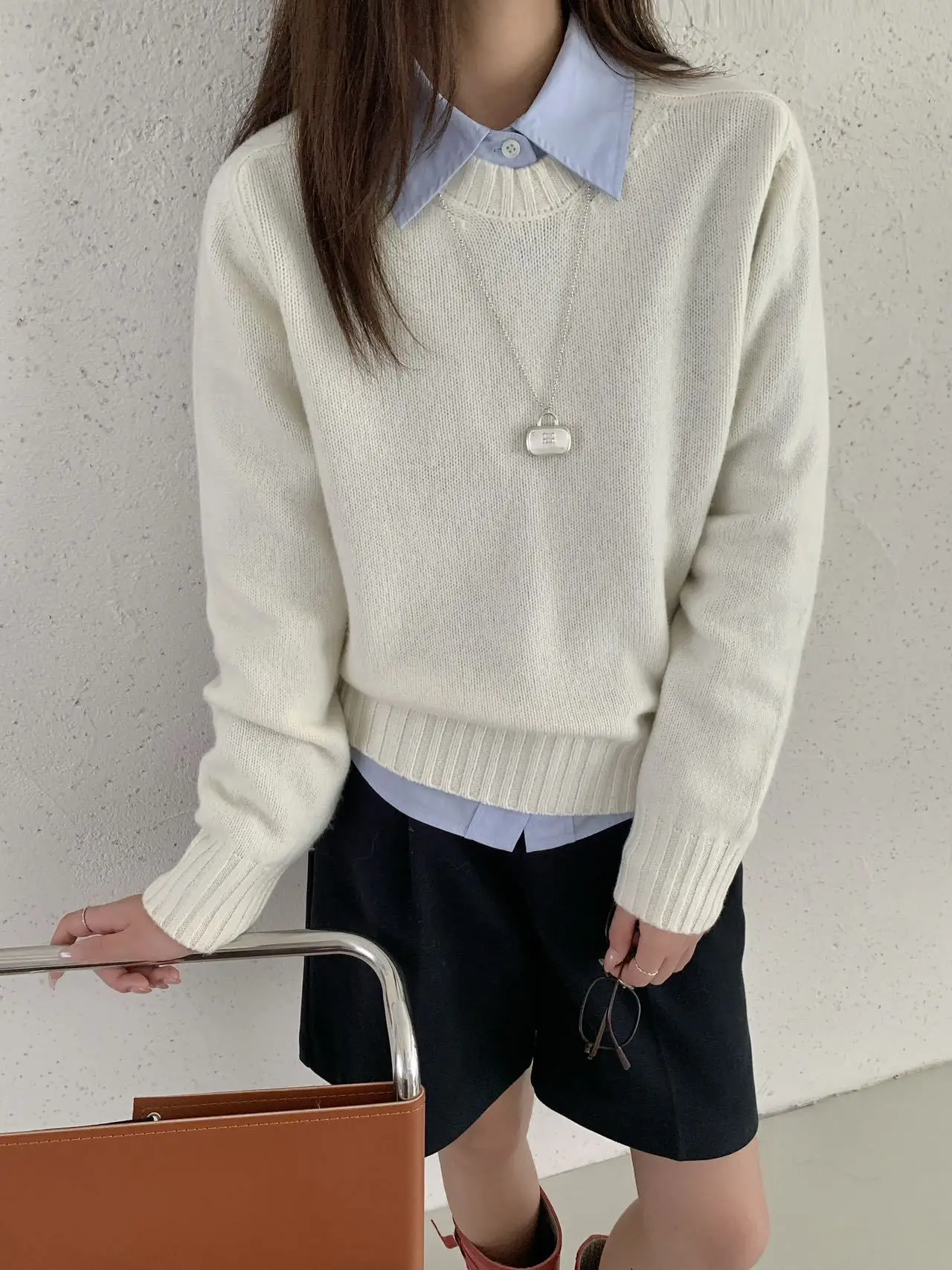 순모 스웨터, 한국 미니멀리스트 피치 네크라인, 솔리드 컬러, 클린 에디션, 울 니트 스웨터