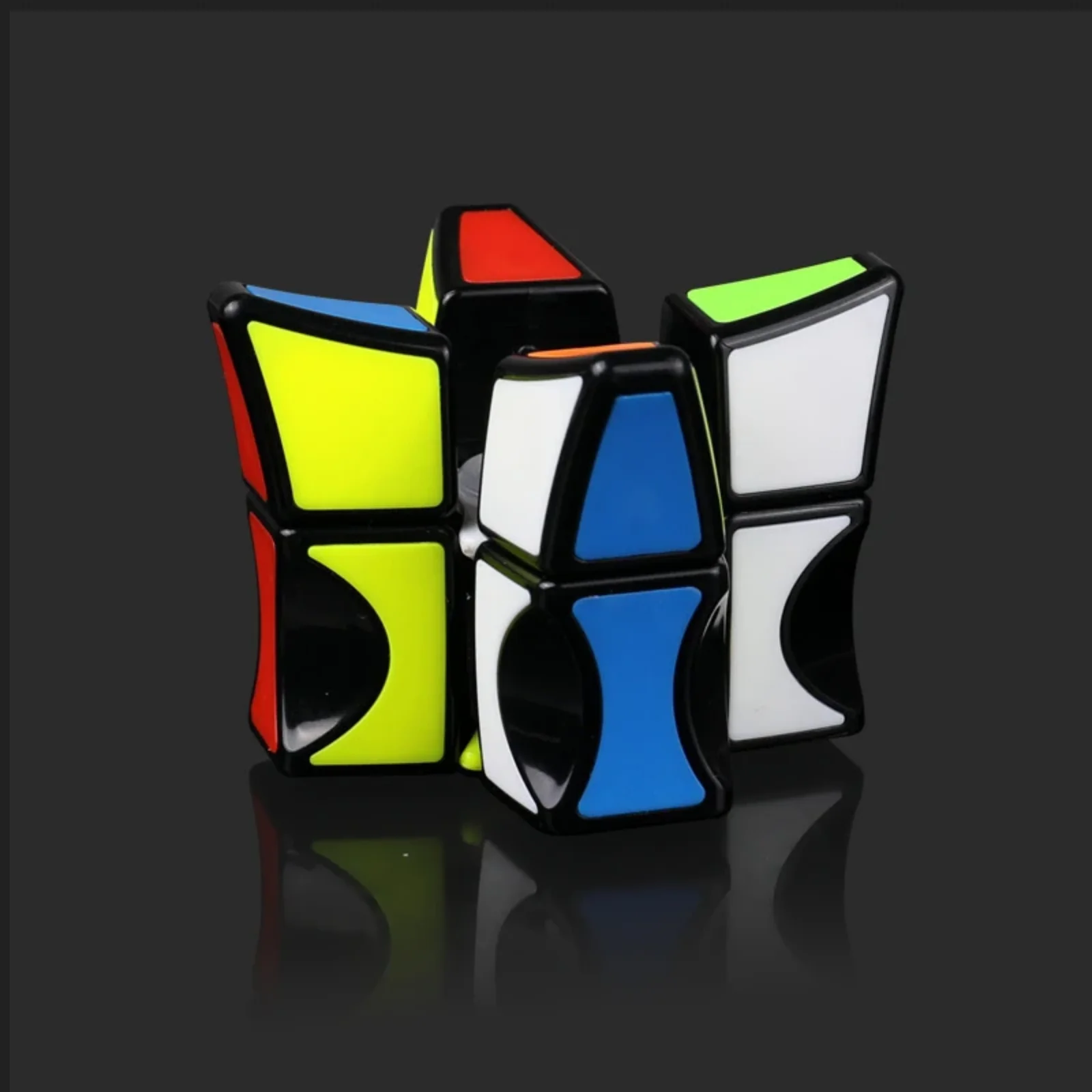 QIYI 最安値 モファンゲ スピナーキューブ 1x3x3 スピードマジックパズル 指先キューブ マジックゲーム 教育学習玩具 子供向け