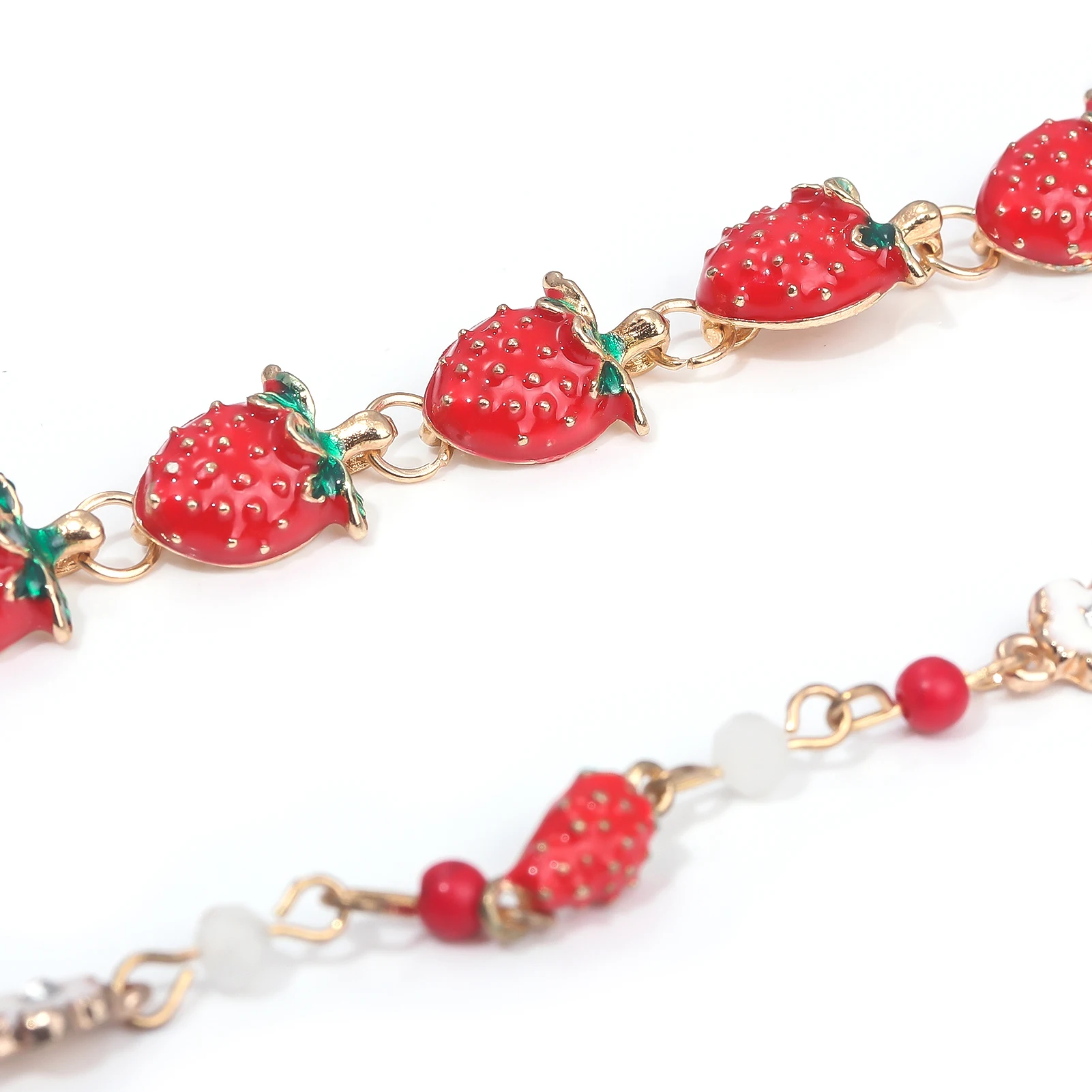 Strawberry Creative Bracelet Small Fresh Metal Texture Interesting Mini Exquisite Cute Fruit Combination Strawberry Bracelet