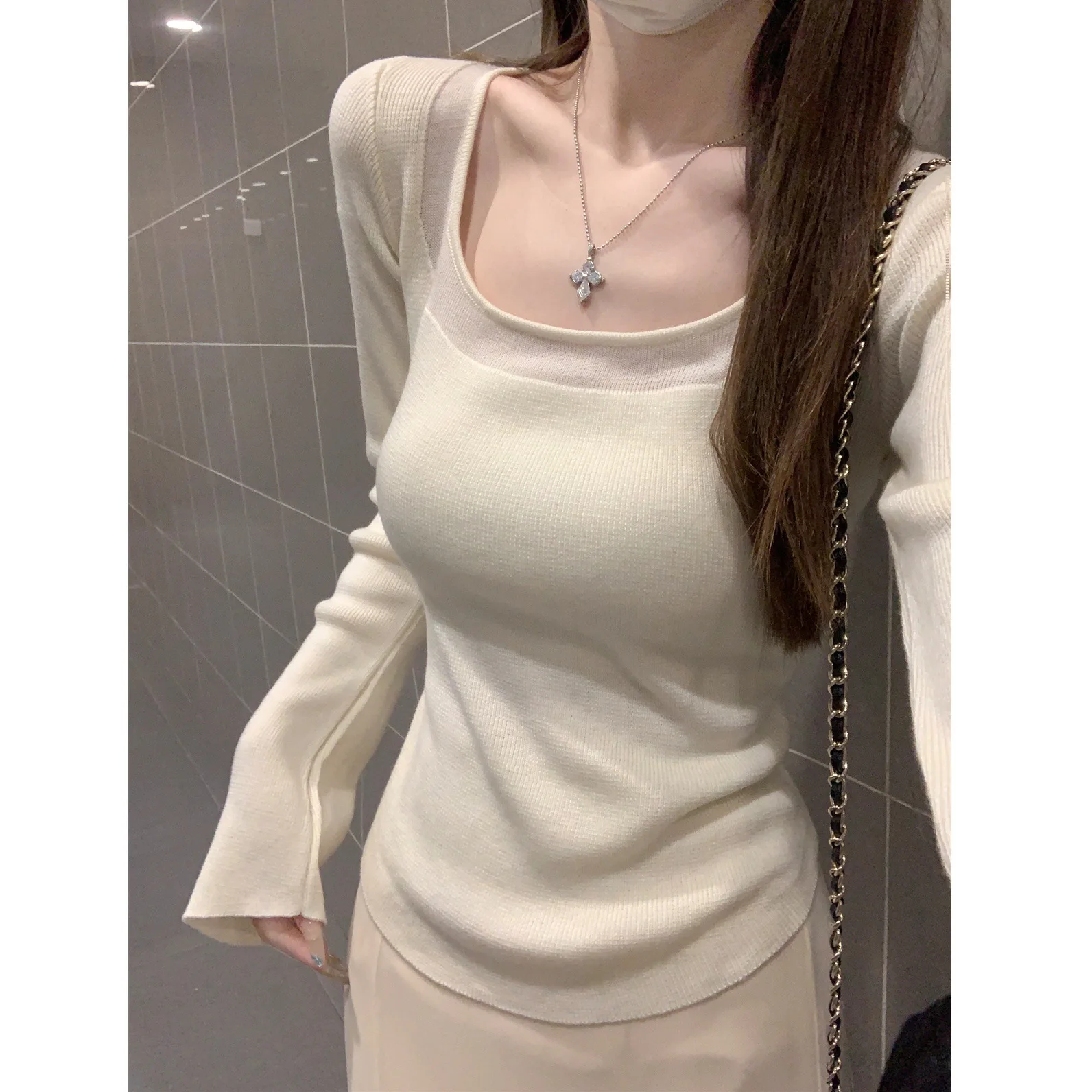 

Women's Base Shirt Slim Fit Inner Wear Early Autumn 2025 New Style Knitted Top Elegant Pure Desire Square Collar Long Sleeve