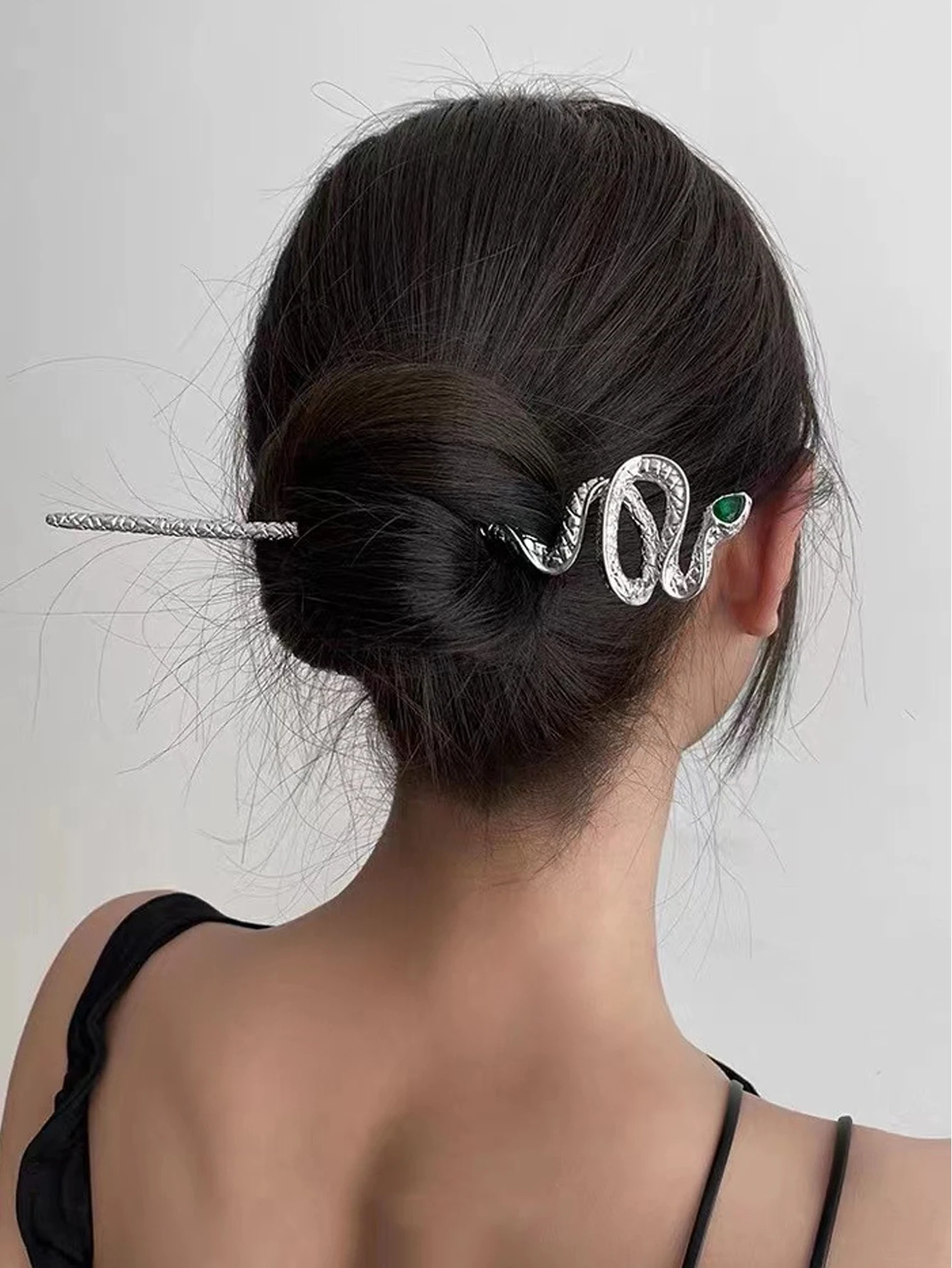 1pcs New Chinese style Snake -shaped Hair Sticks Women Fashion lndividuality Disk hair Hair Sticks Accessories