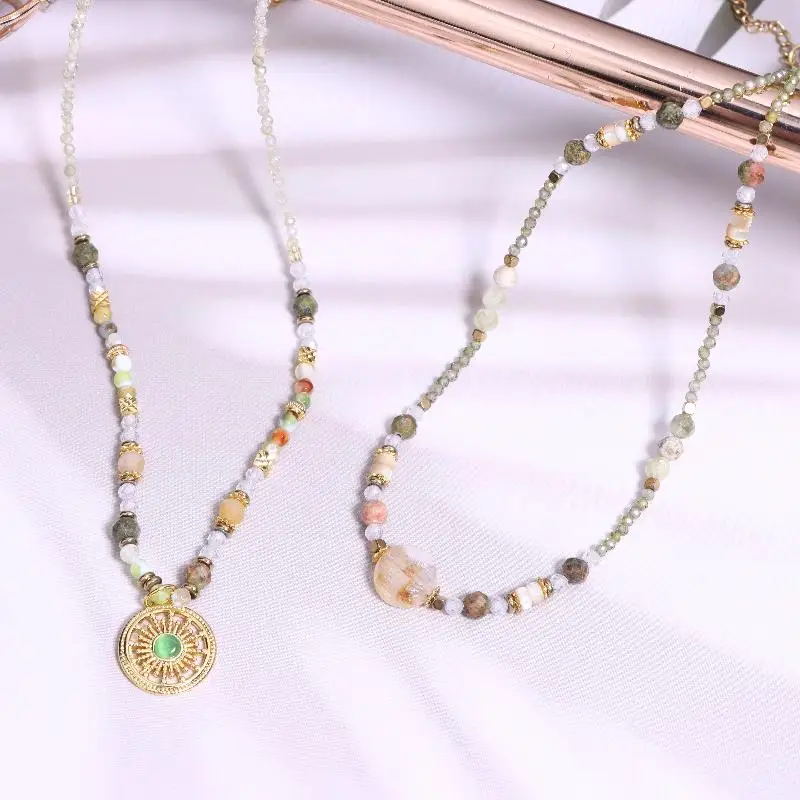 قلادة صغيرة من الحجر الطبيعي للنساء مكدسة بسلسلة الترقوة العصرية للفتيات الصغيرات