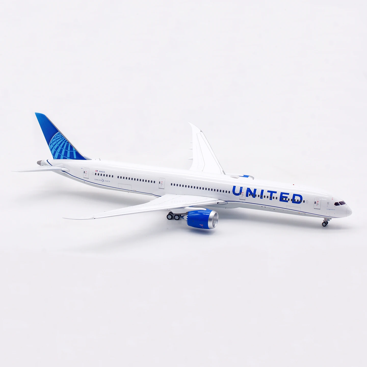 

IF78XUA0625 Коллекционный самолет из сплава INFLIGHT 1:200 United Airlines «StarAlliance» Boeing B787-10 Литая под давлением модель самолета N14019