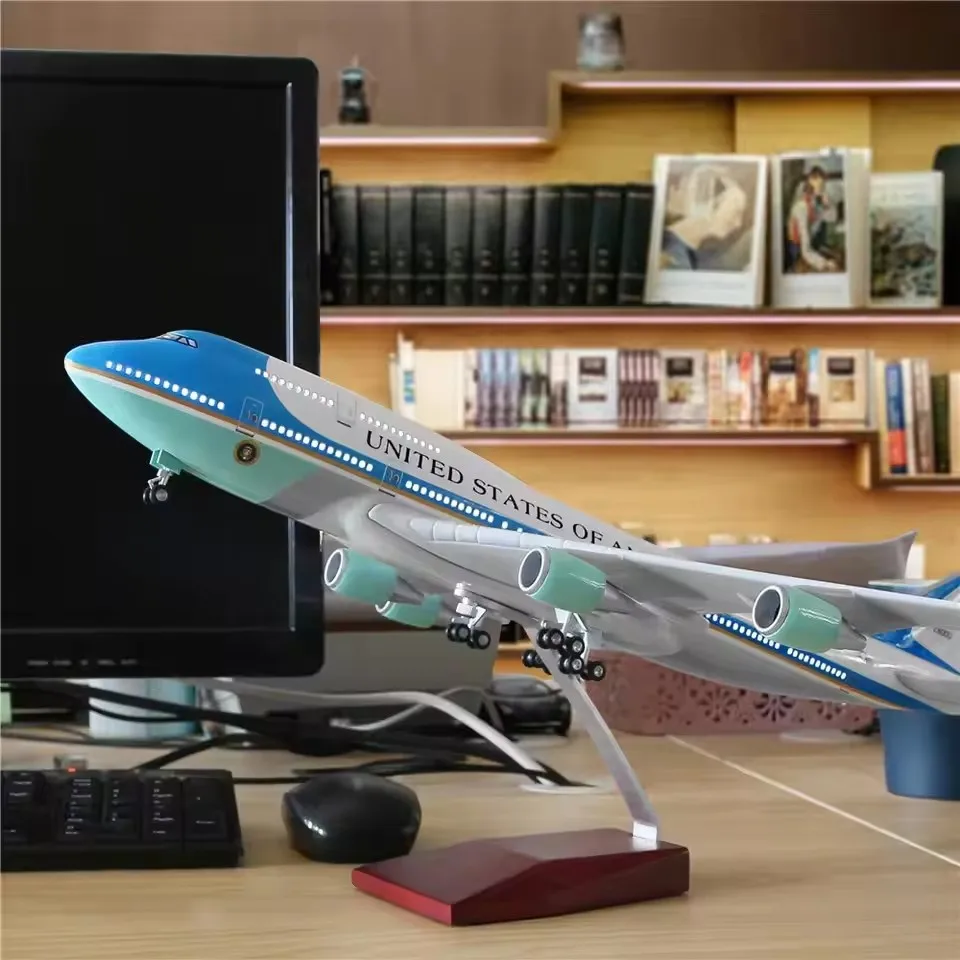 

47cm Airplane diecast Scale 1:150 B747 Air Force One Model Planes boys toys Led Light collectible miniatures Gift By Aviation