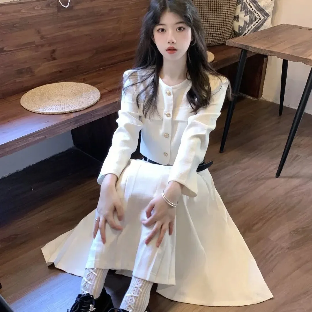 韓国風白長袖カレッジ風コートプリーツロングスカートツーピーススーツレディース秋服