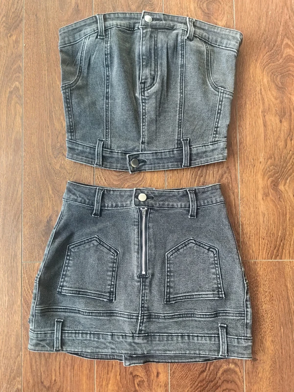 2026 Sommer Neu Heiß begehrtes trägerloses Bodycon Stretch-Jeans-Minirock-Set – Elegante Damen-Denim-Zweiteiler-Outfits – Detail 8