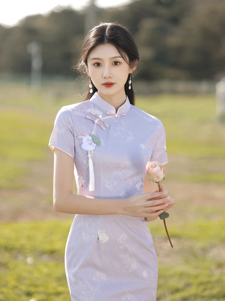 

Летнее платье Purple Rabbit Tailored для молодых женщин, средней длины, с цветочным узором, в стиле ретро, с ощущением высокого класса.