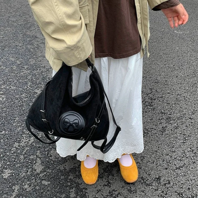 

Fashionable Canvas Crossbody Bag Women RFID Blocking Pocket Letter Pattern Lightweight Best-Selling Travel Bag​