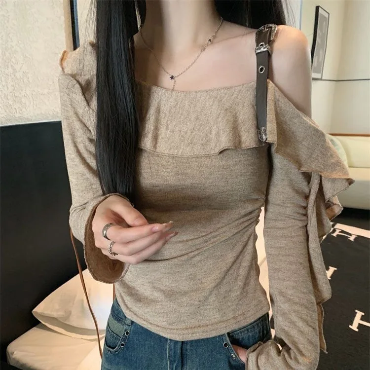 

Irregular Long Sleeved Diagonal Shoulder Knitted Sweater Autumn 2025 New Lotus Leaf Ribbon Slim Fit Pleated Top