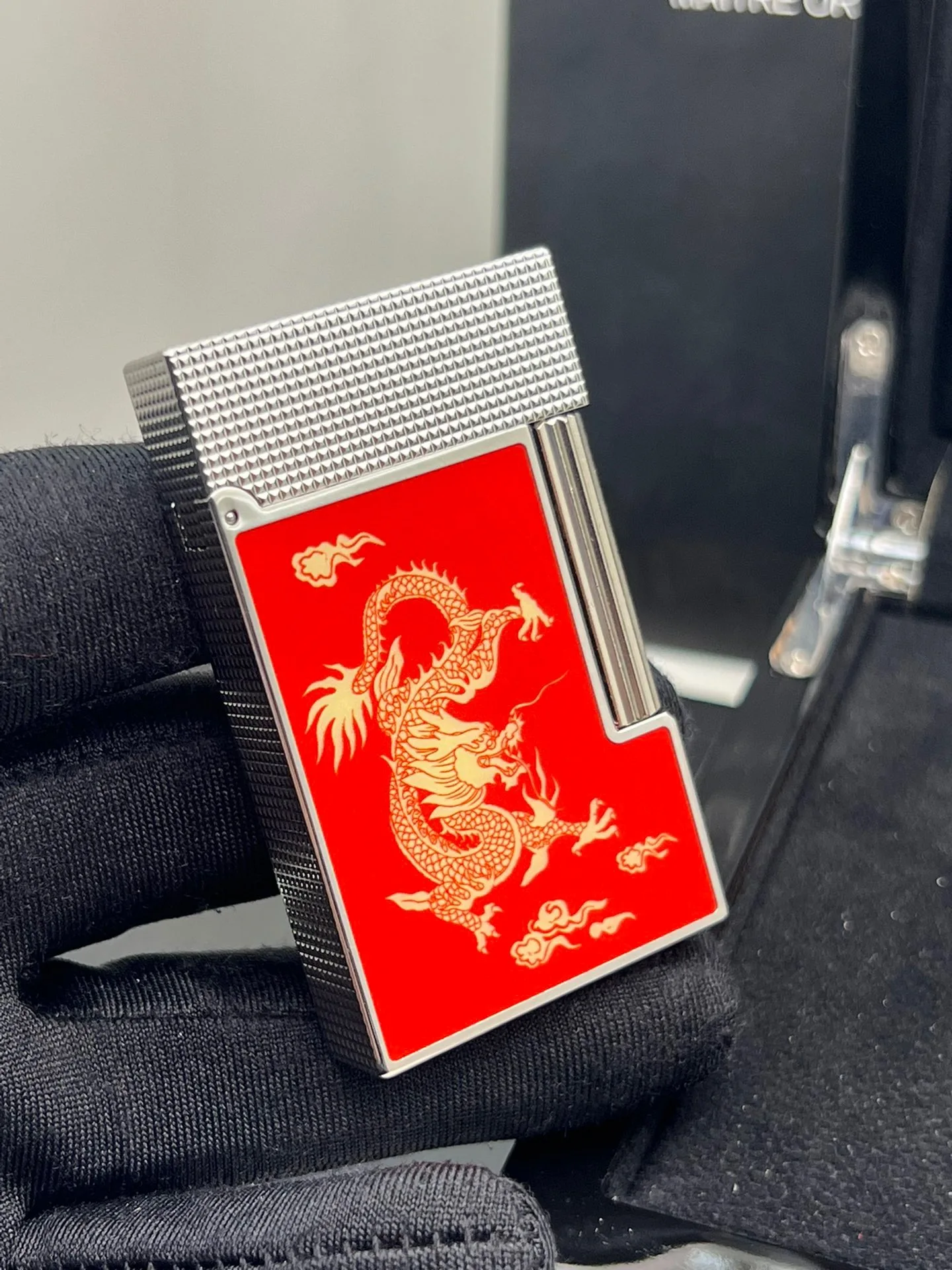 New Year of The Dragon Zodiac Customized Lighter Side Sliding Wheel Ignition Men's Gifts Cigarettes Cigar Accessories