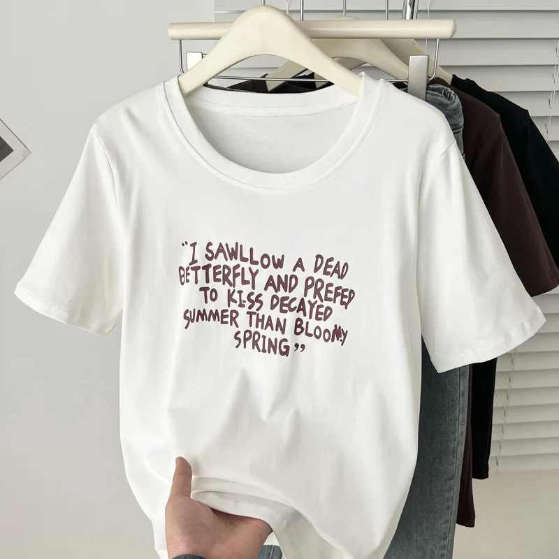 

Летний топ 2025 года, новинка, 100 кг, темпераментные повседневные хлопковые футболки с маленькими буквами и короткими рукавами, женская футболка больших размеров 2506