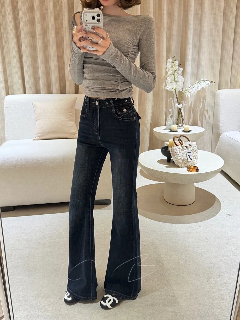 

Женские джинсы-клеш с высокой талией, облегающие, из денима, весенние, модные, с эффектом подтяжки ягодиц, из эластичного хлопка, для создания образа «hot girl»