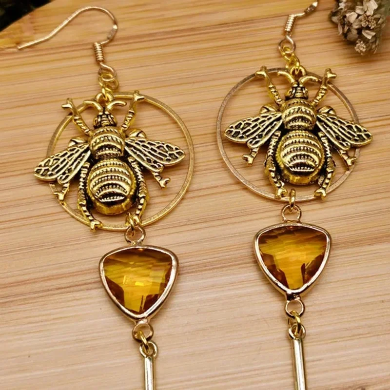 Moth Long Dangle Earring Women Bohemian Vintage Retro Style Luxury Individuality Temperament Female Insect Pendant Earrings