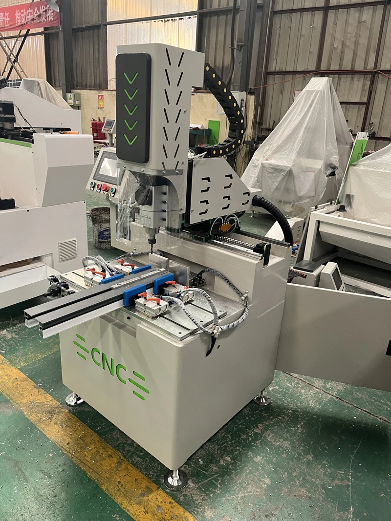 3/4 محور التحكم العددي الألومنيوم الشخصي نافذة الباب ستارة جدار طحن آلة الحفر مركز