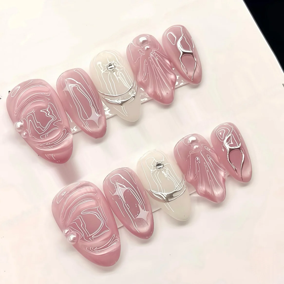 

24Pcs Almond Detachable Press on Nails Cat's Eye Rhinestone Pearl Fake Nails Silver Irregular Design Full Cover False Nails Tips