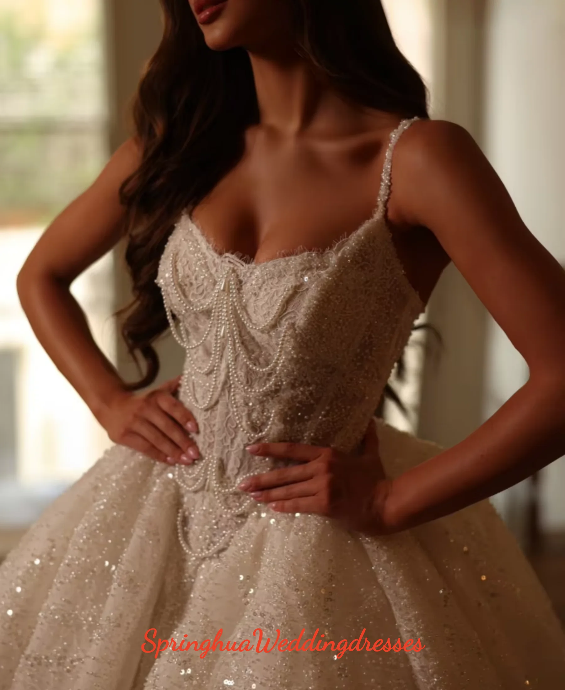 Customized Shining Wedding Dresses Ball Gown Square Collar Sequins Beading Sleeveless Plus Size Bride Dresses Vestido De Noiva