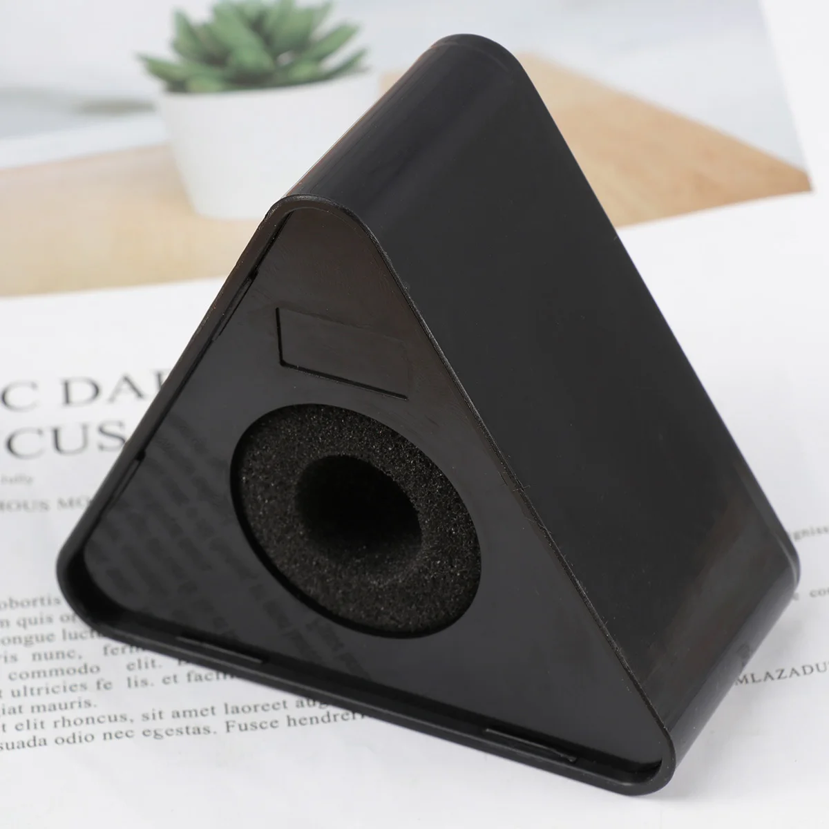 

2Pcs Mic Logo Flag Durable ABS Professional Interview Use Large Space for Logo Simple Practical Design for Reporters