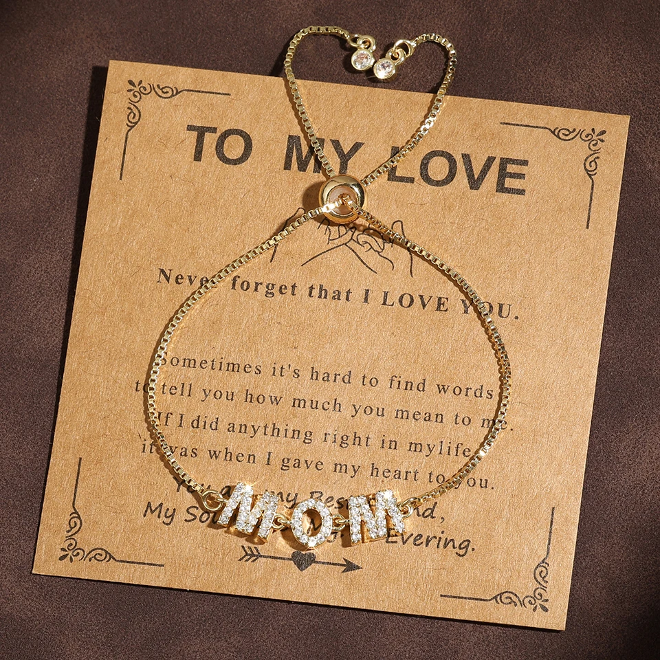ZAKOL Exquisites Armband mit Buchstabenanhänger aus kubischem Zirkonia „MOM“ „MAMA“, verstellbares Kettenarmband, Schmuck, Muttertagsgeschenk