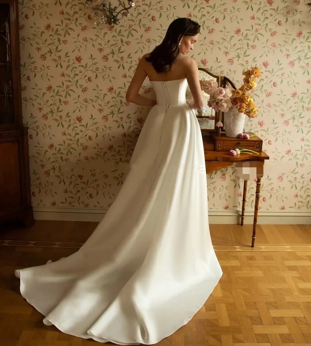 Classic A-line Wedding Dress 2026 Scoop Side Slit Sweep Train Satin Bridal Gown Bride Dresses Vestido De Noiva