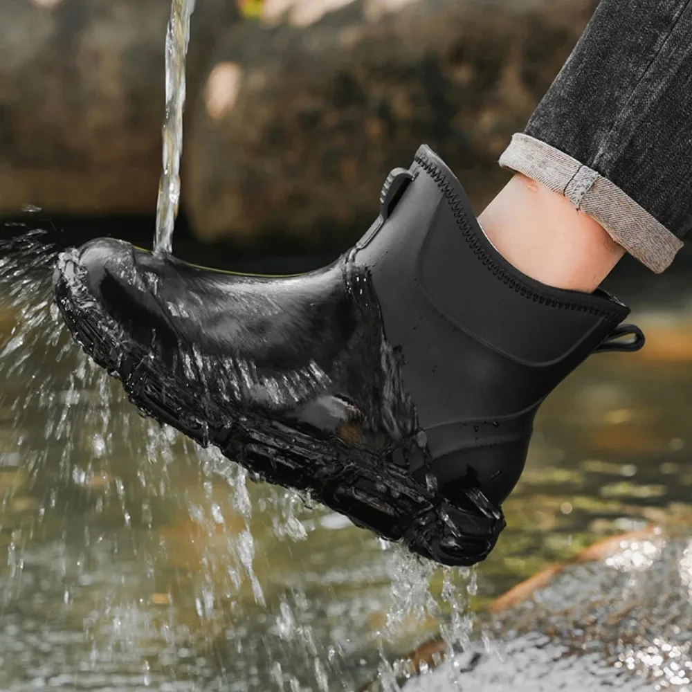 

2026 Новые мужские повседневные и модные водонепроницаемые резиновые сапоги с низким берцем, уличные резиновые сапоги, мужская рабочая обувь шеф-повара, туфли на плоской подошве