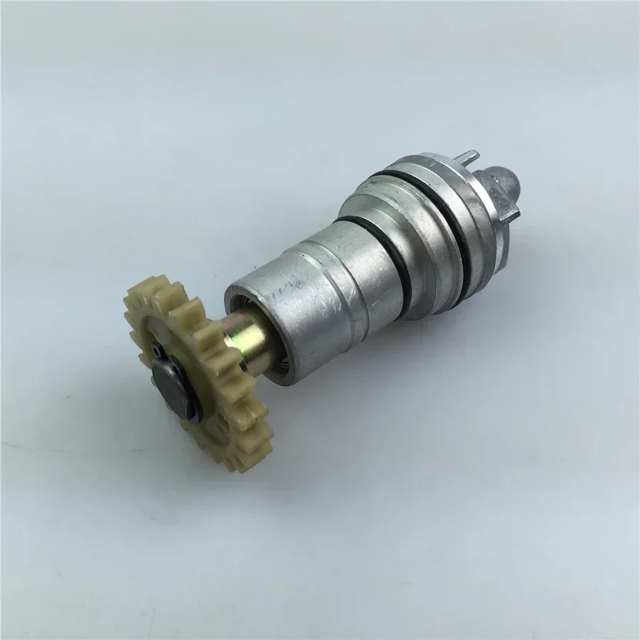 For Zongshen Longxin Lifan motorcycle LX150 175 200 three-wheeled motorcycle water-cooled engine water pump assembly