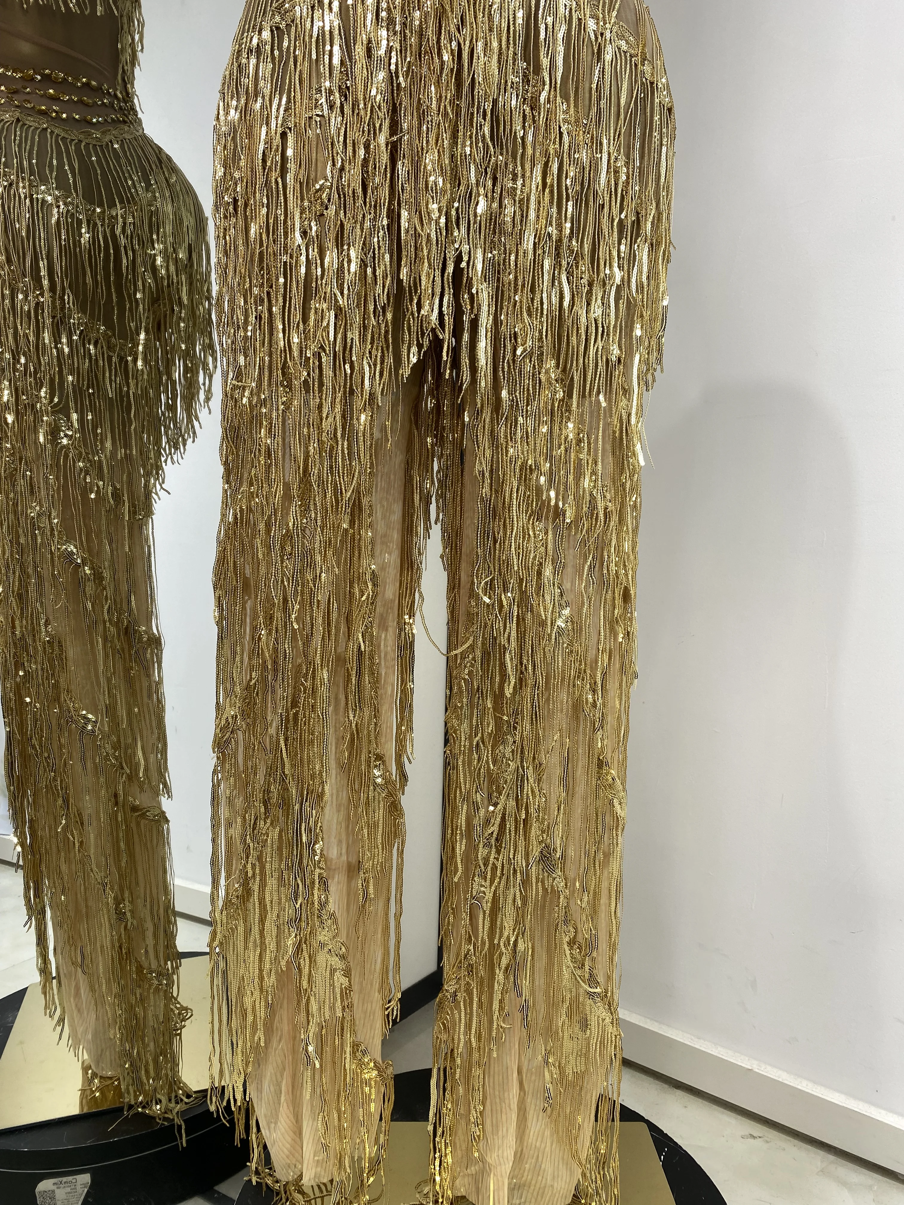 

Комбинезон с блестящими стразами и блестками, кисточками и v-образным вырезом, платье, костюмы для выступлений, вечерний клубный наряд для фотосессии