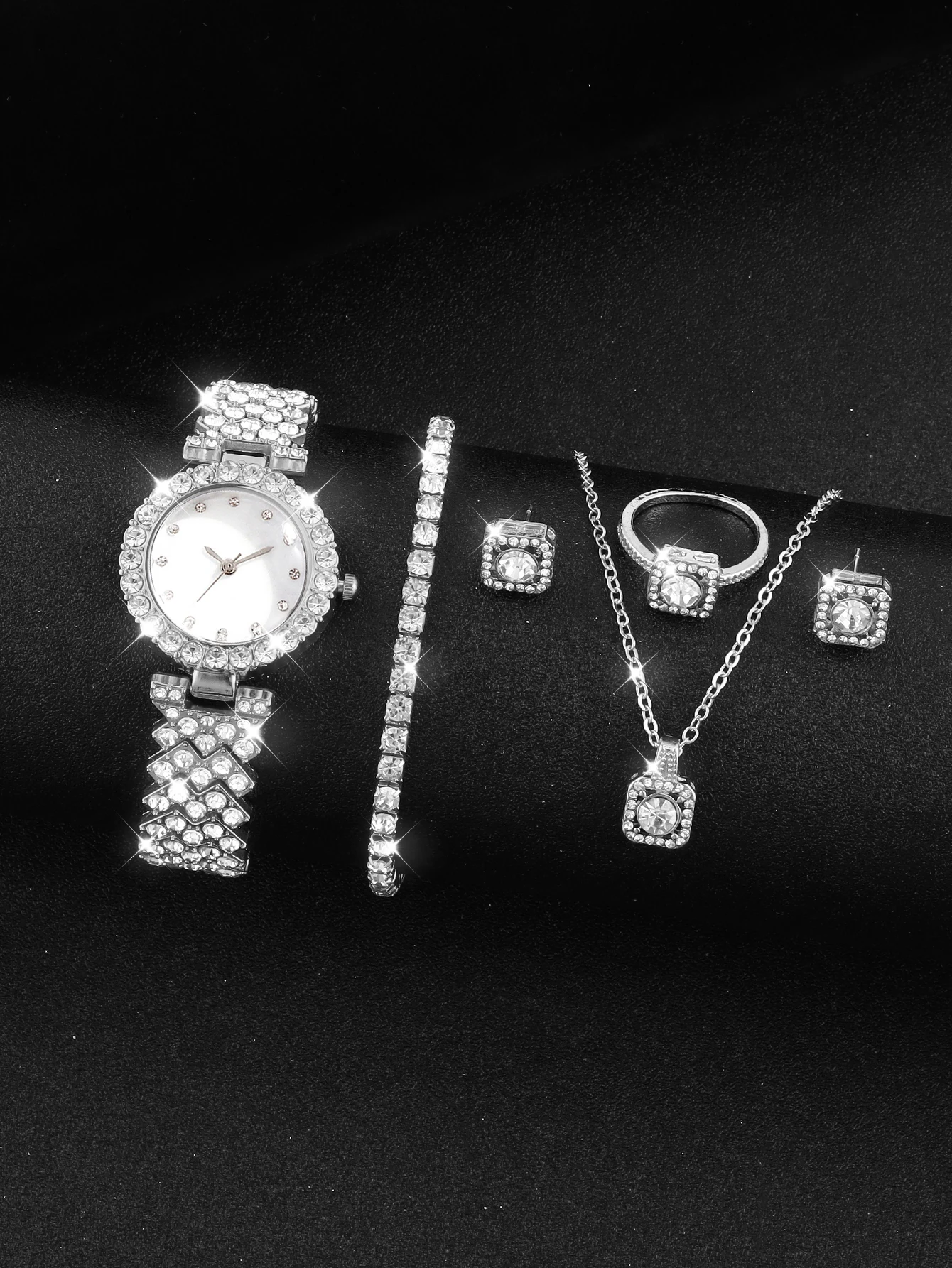 Reloj de cuarzo plateado con incrustaciones de diamantes rectangulares para mujer, conjunto de joyas para uso diario, una fiesta llena de diamantes