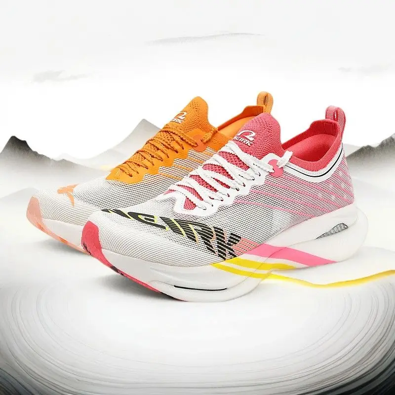 รองเท้าวิ่งมาราธอนแผ่นคาร์บอนใหม่รองเท้าผ้าใบสำหรับการทดสอบอย่างมืออาชีพรองรับแรงกระแทกน้ำหนักเบาเป็นพิเศษ