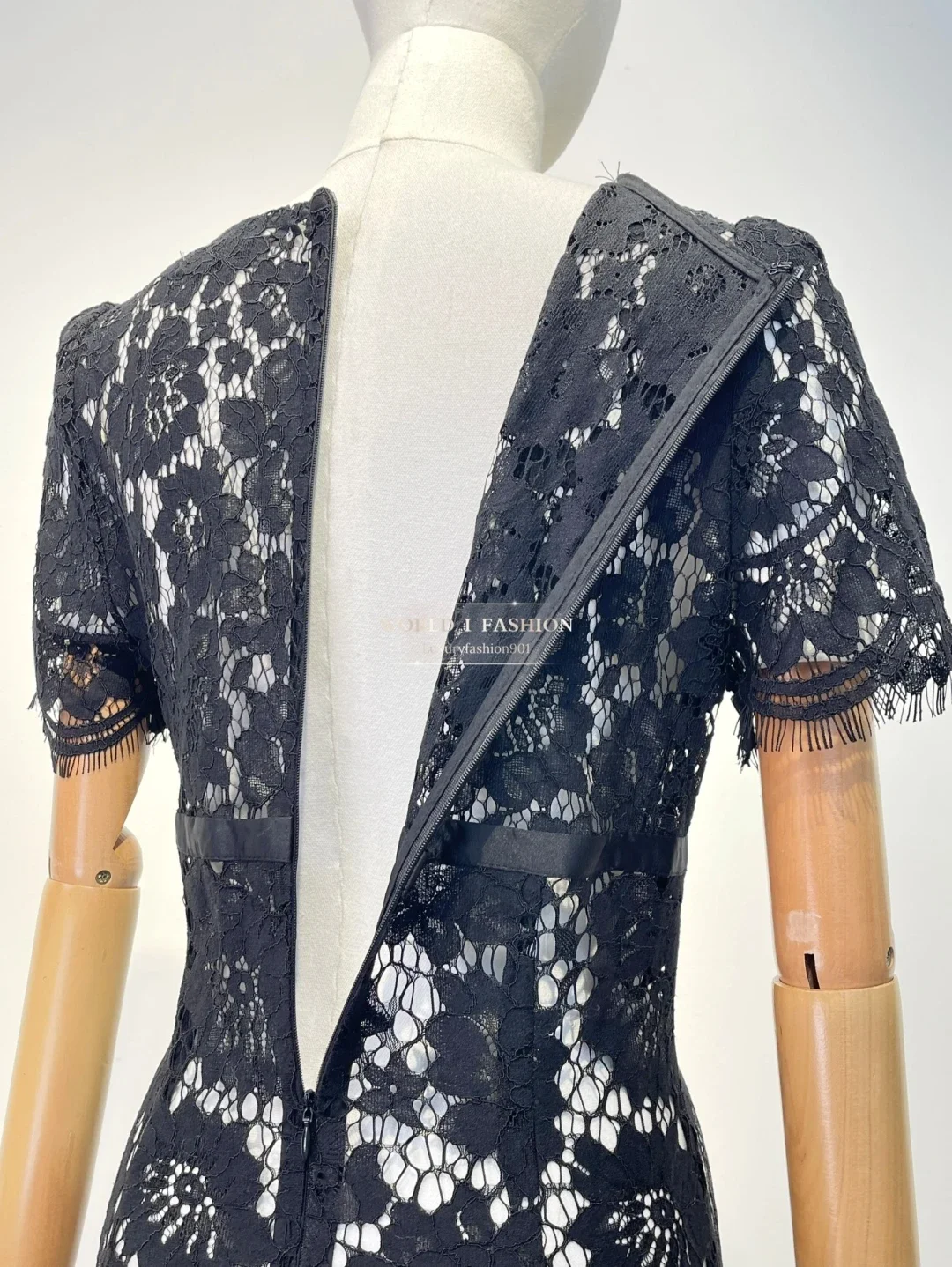 High Quality Black/Red Short Sleeve Lace Flowers Midi Dress