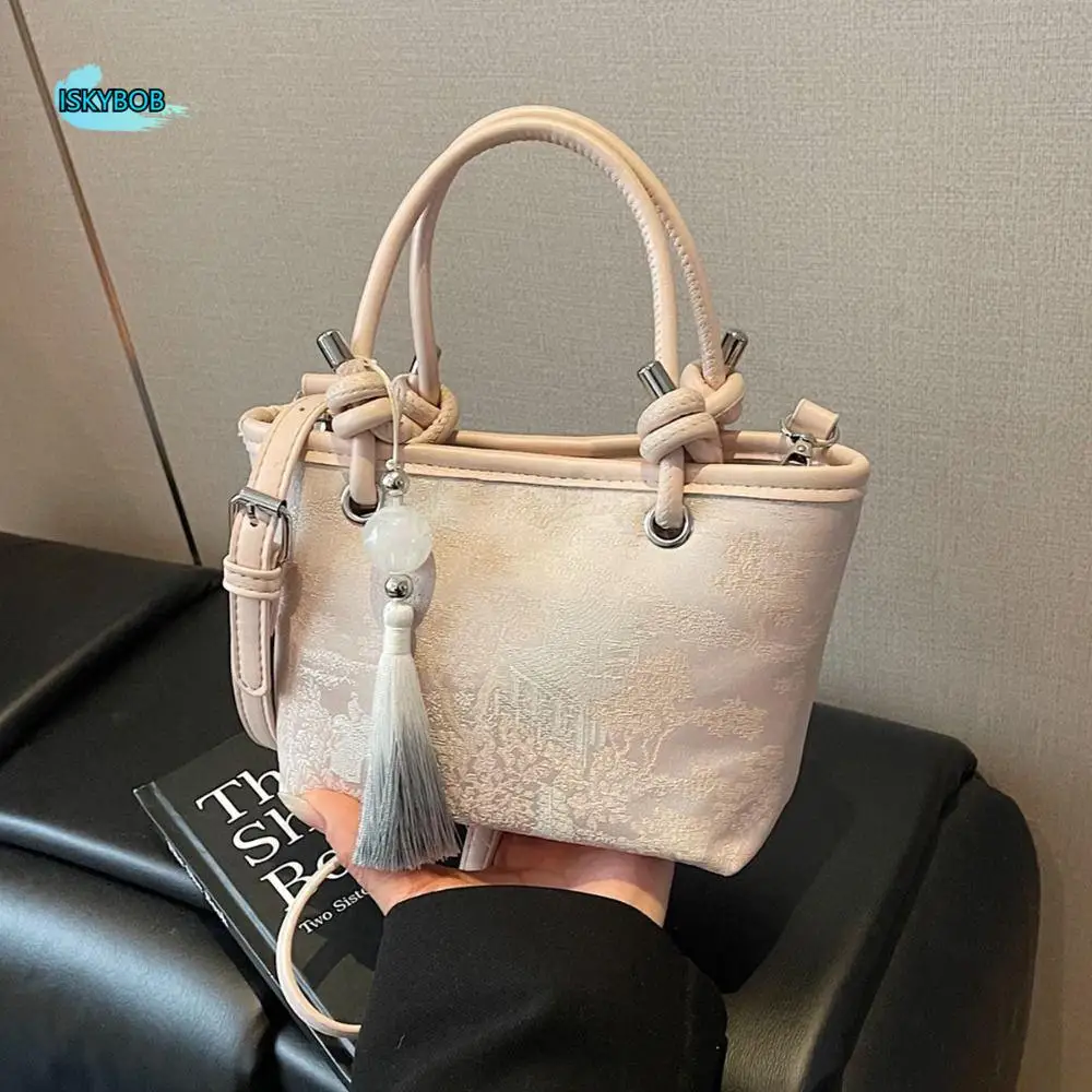 

Sweet Embroidery Shoulder Bag Elegant with Pendant Chinese Style Handbag Cheongsam Accessories New Design Hanfu Bucket Bag